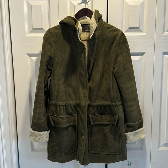 Prada shearling army green jacket size 8
